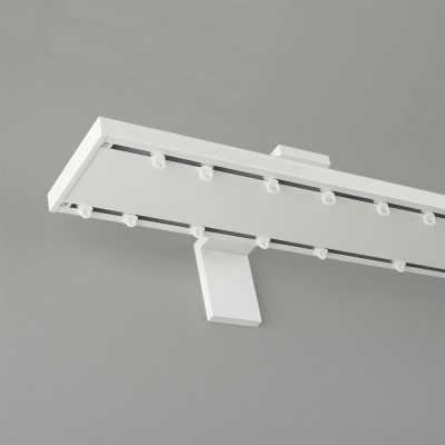 ATENA A PARETE CON STAFFE