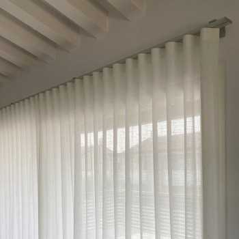 CRIO A PARETE CON STAFFE